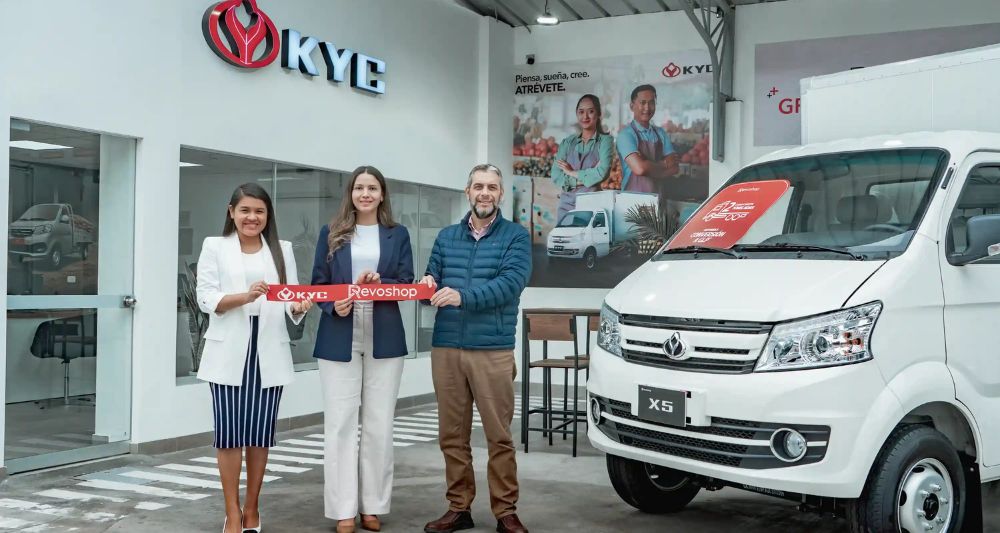 inauguracion nuevo showroom surquillo kyc
