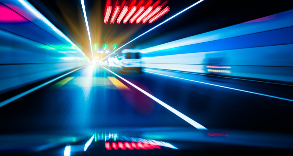 como evitar efecto tunel autos