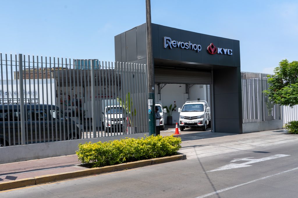 local kyc lima revoshop